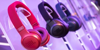 Which brand of headphones lasts the longest?